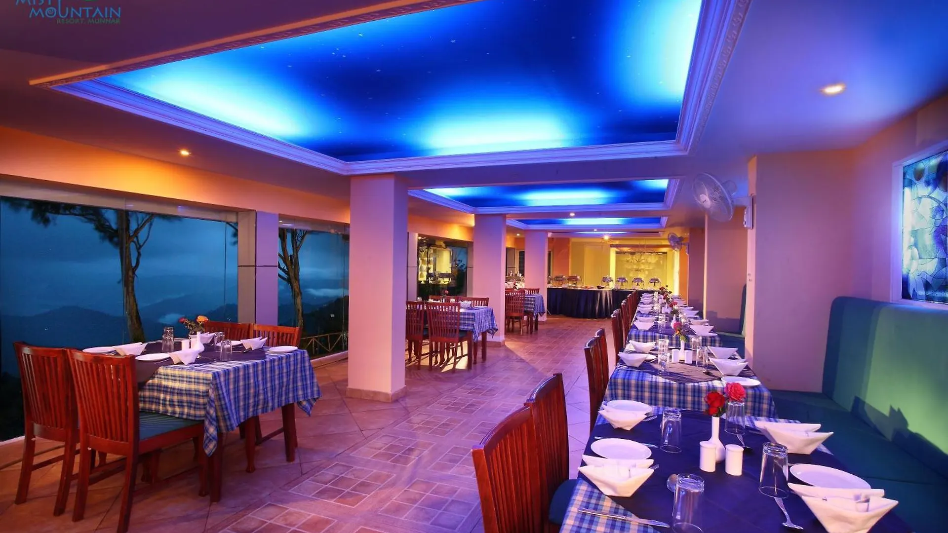 *** 호텔 Misty Mountain Resort 무나르 인도