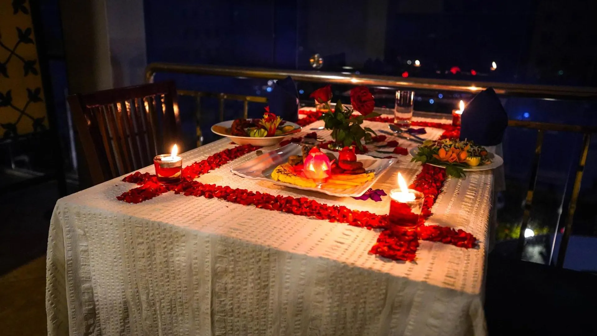 Misty Mountain Resort 무나르